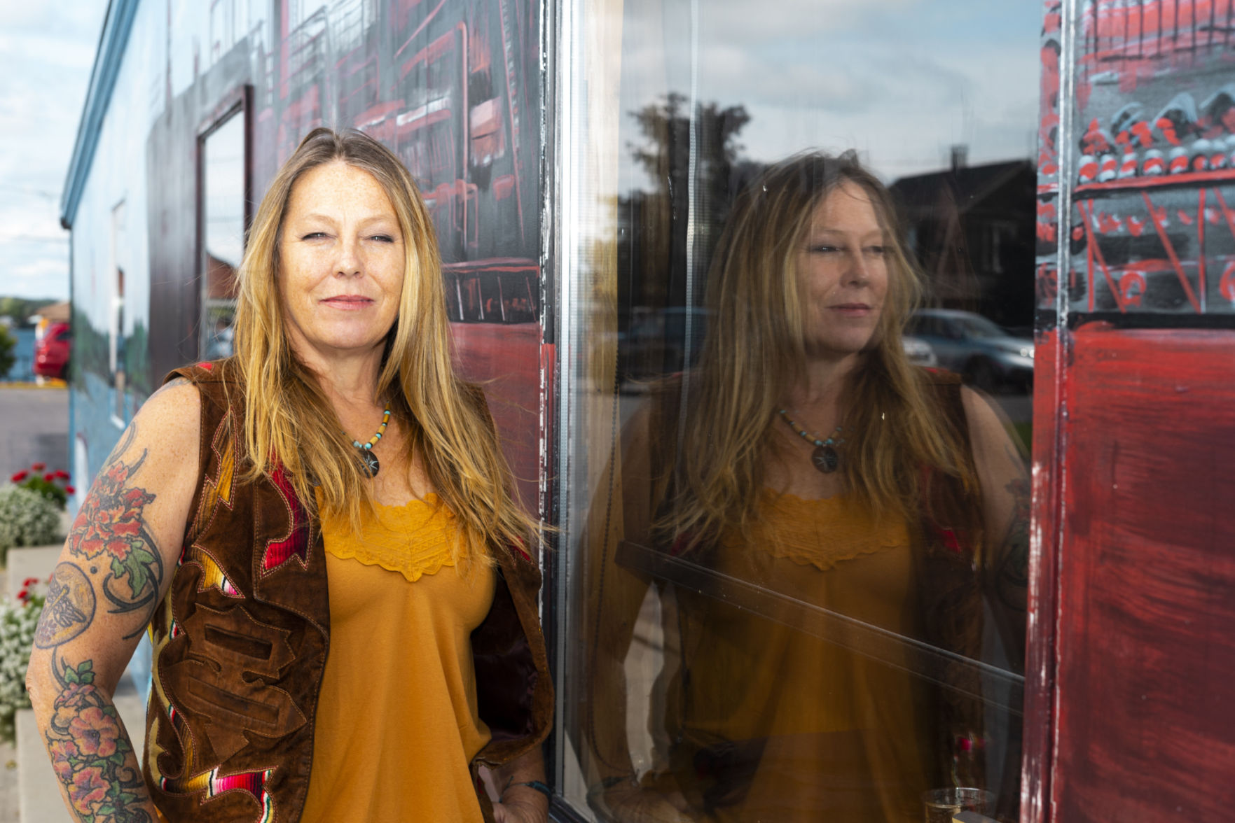 St. Lawrence River area mural artist goes with the artistic flow
